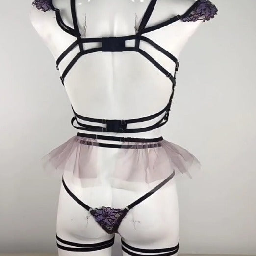 New sexy lingerie for women, a three-piece lingerie set with see-through mesh and embroidery W633